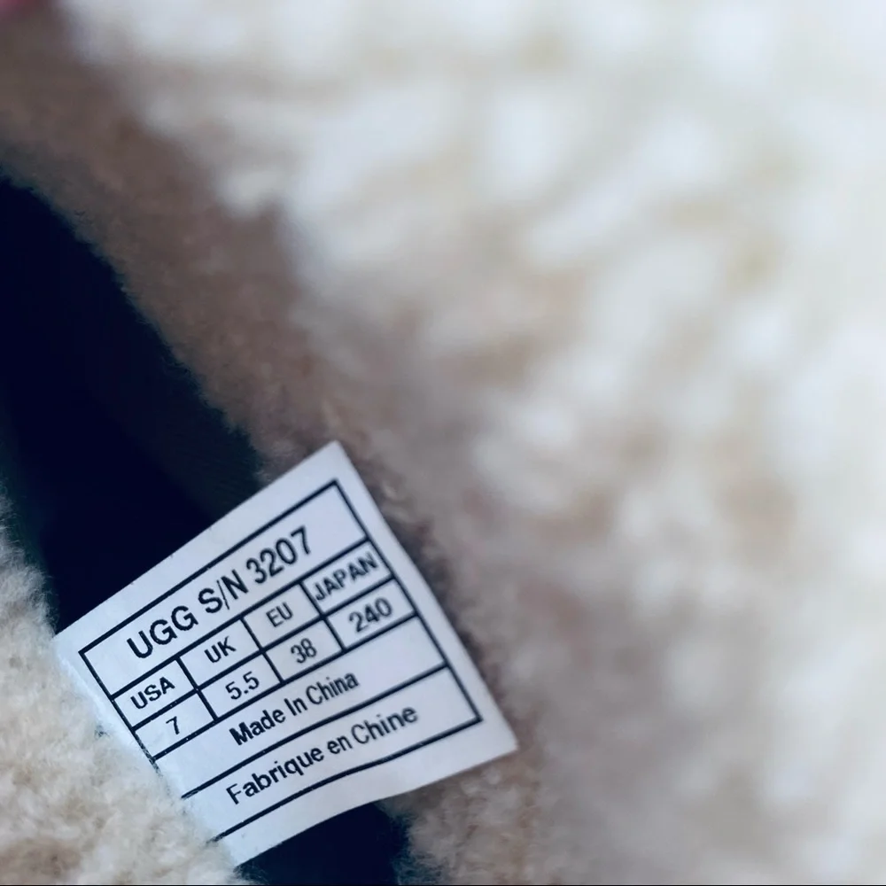 UGG Lynnea Black Suede Studded Fold Over Ankle Boots Size 7 - Picture 5 of 10